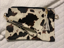 Load image into Gallery viewer, Pu Leather Wristlet Cow
